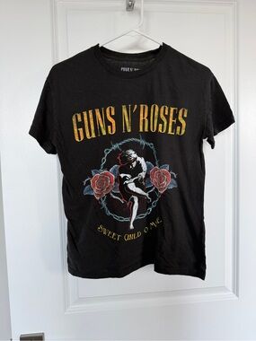 Guns N' Roses Black Graphic Tee - Sweet Child O' Mine